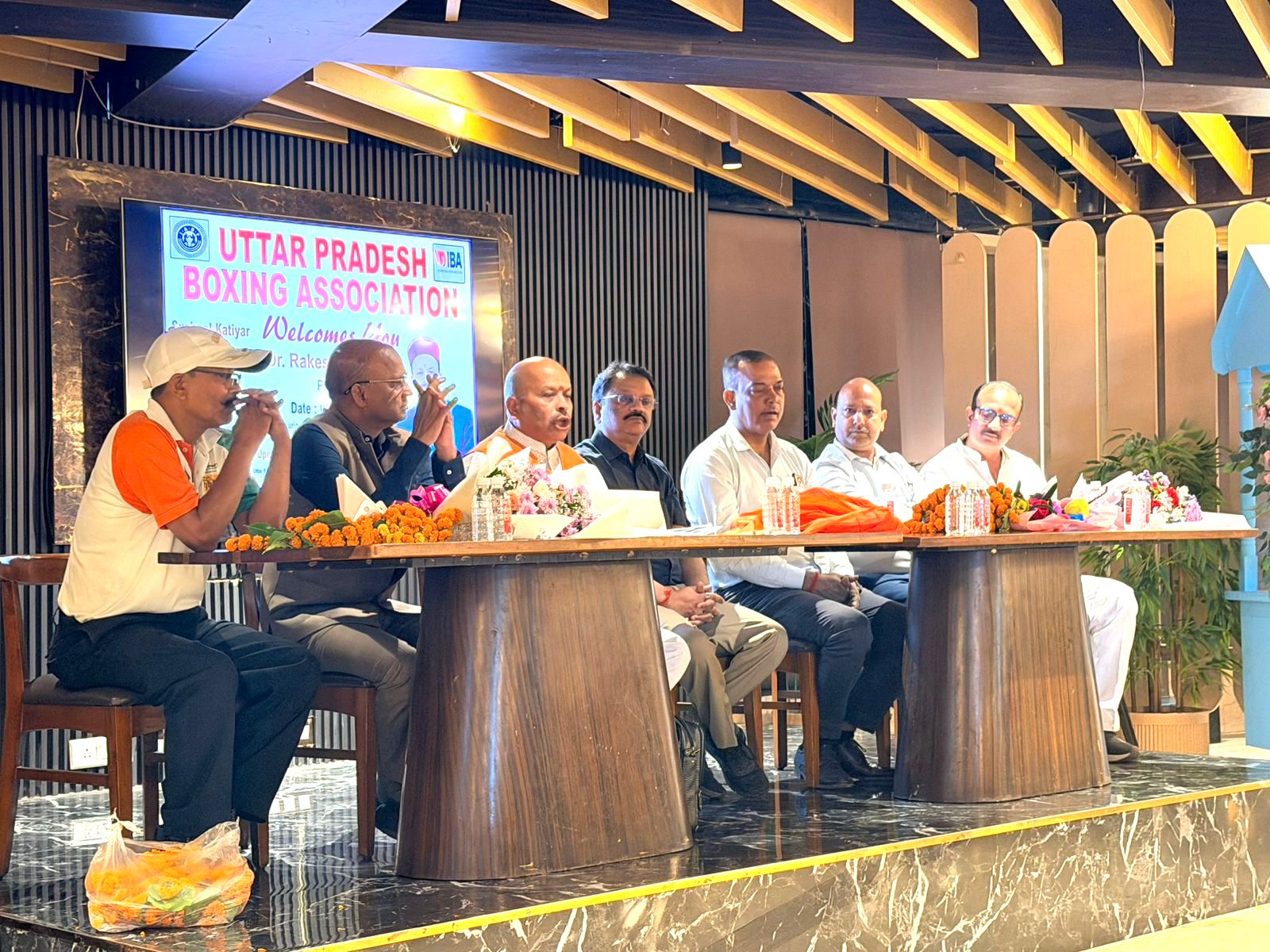 उत्तर प्रदेश एमेच्योर बॉक्सिंग एसोसिएशन की बैठक में प्रो बॉक्सिंग लीग और राष्ट्रीय-अंतरराष्ट्रीय उपलब्धियों पर बड़ा ऐलानः डॉ. राकेश मिश्र
